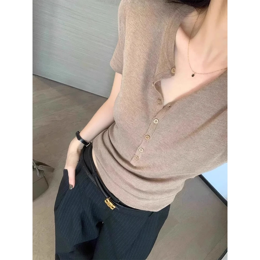 咖色高级老钱风短袖针织衫女夏季复古气质半开领修身百搭显瘦上衣
