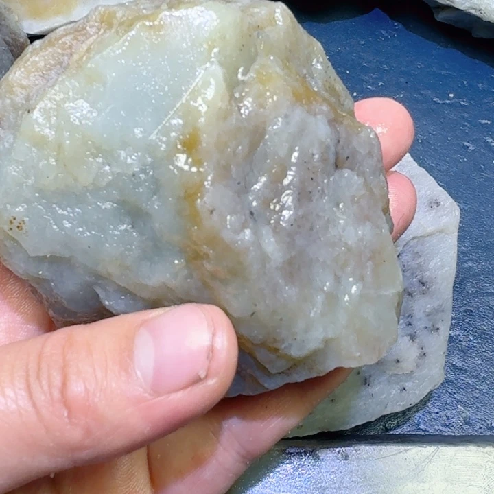 和田玉未镶嵌珠宝半成品