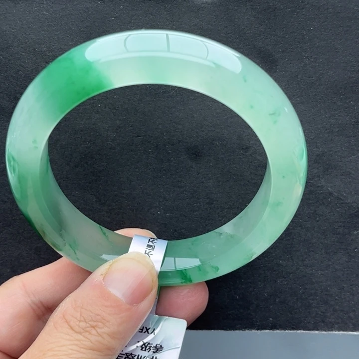 石英质玉未镶嵌手镯58/59