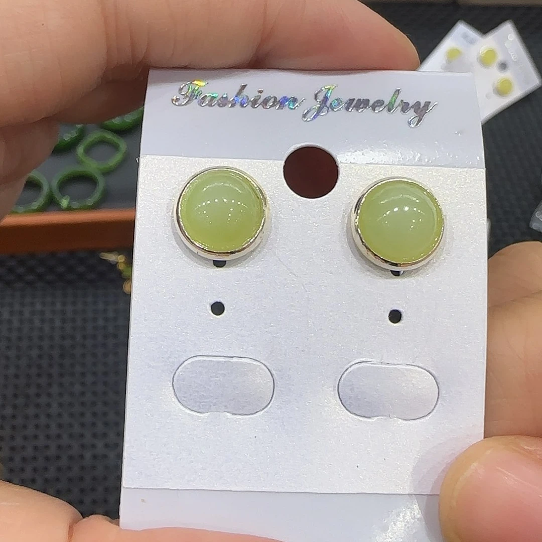 和田玉耳饰未镶嵌