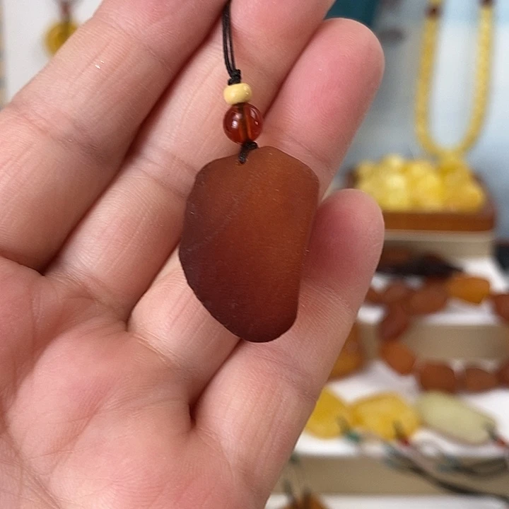 未镶嵌颈饰琥珀手机挂件