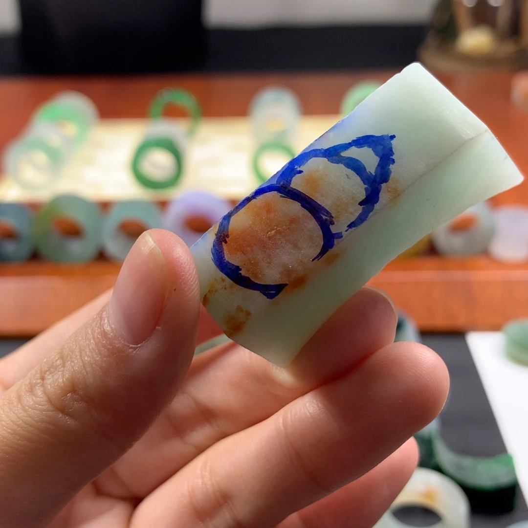 定制翡翠未镶嵌爱****豆翡翠