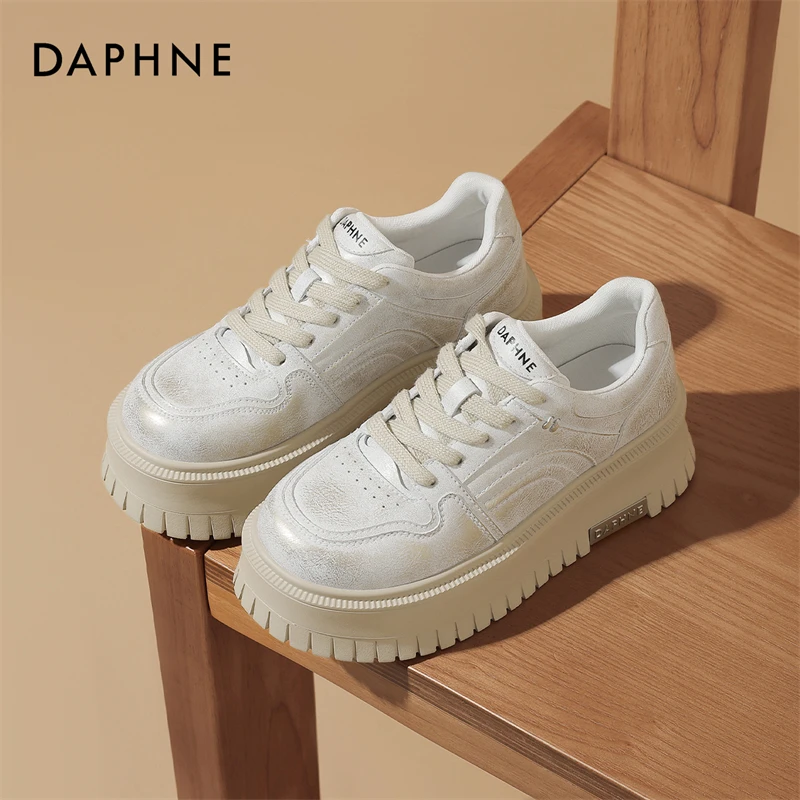 达芙妮厚底休闲鞋2025春季新品百搭系带小个子增高板鞋女款小白鞋