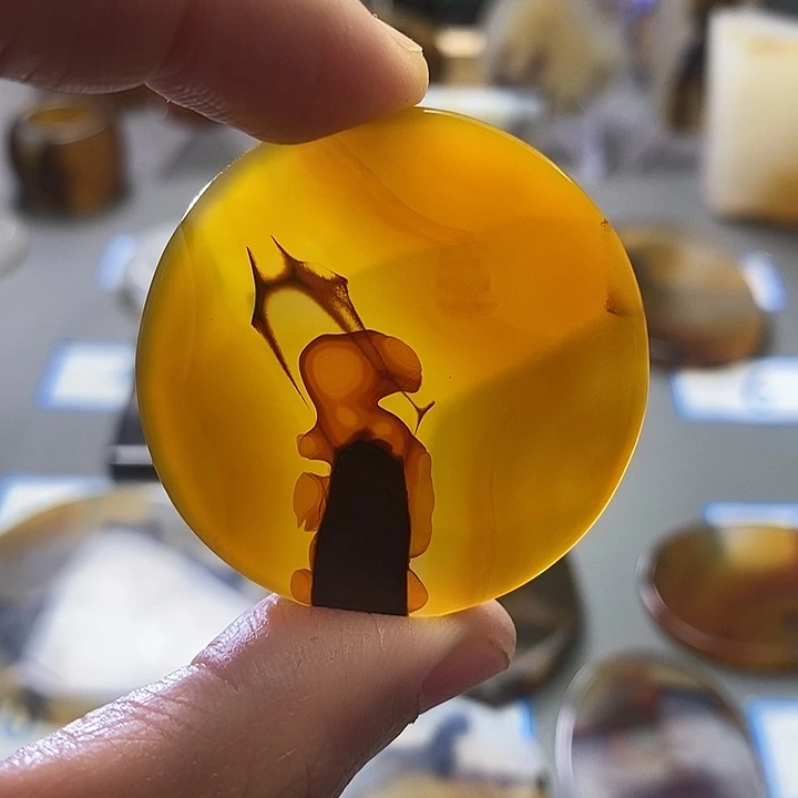 玛瑙/玉髓未镶嵌珠宝半成品