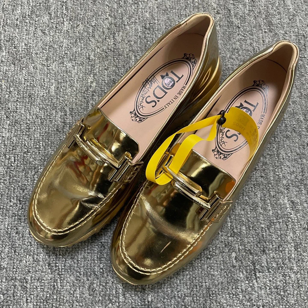 95新 TOD’S/托德斯 简约百搭金色休闲乐福鞋 37码/11602