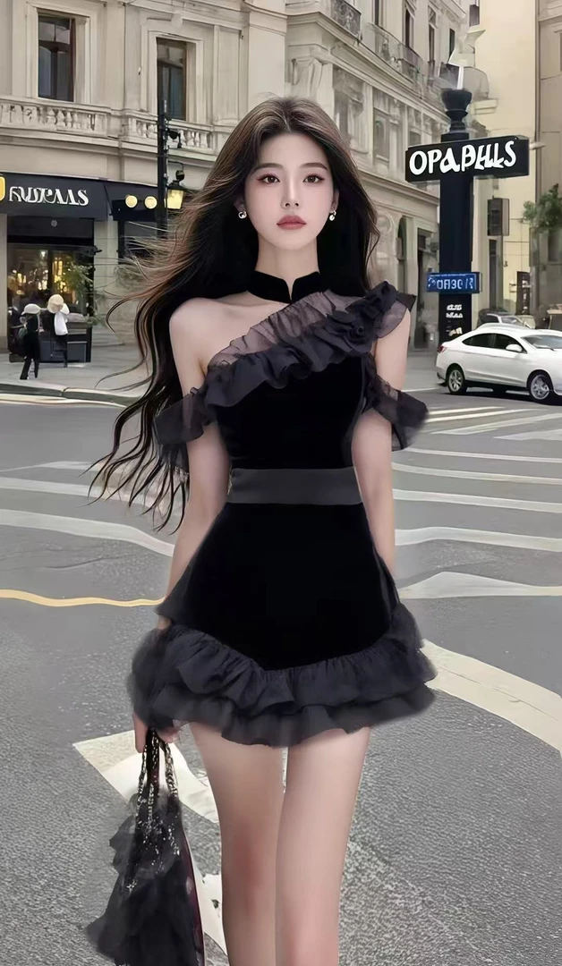 夏季新款轻奢千金风黑色斜领修身收腰连衣裙女小众时尚高级气质