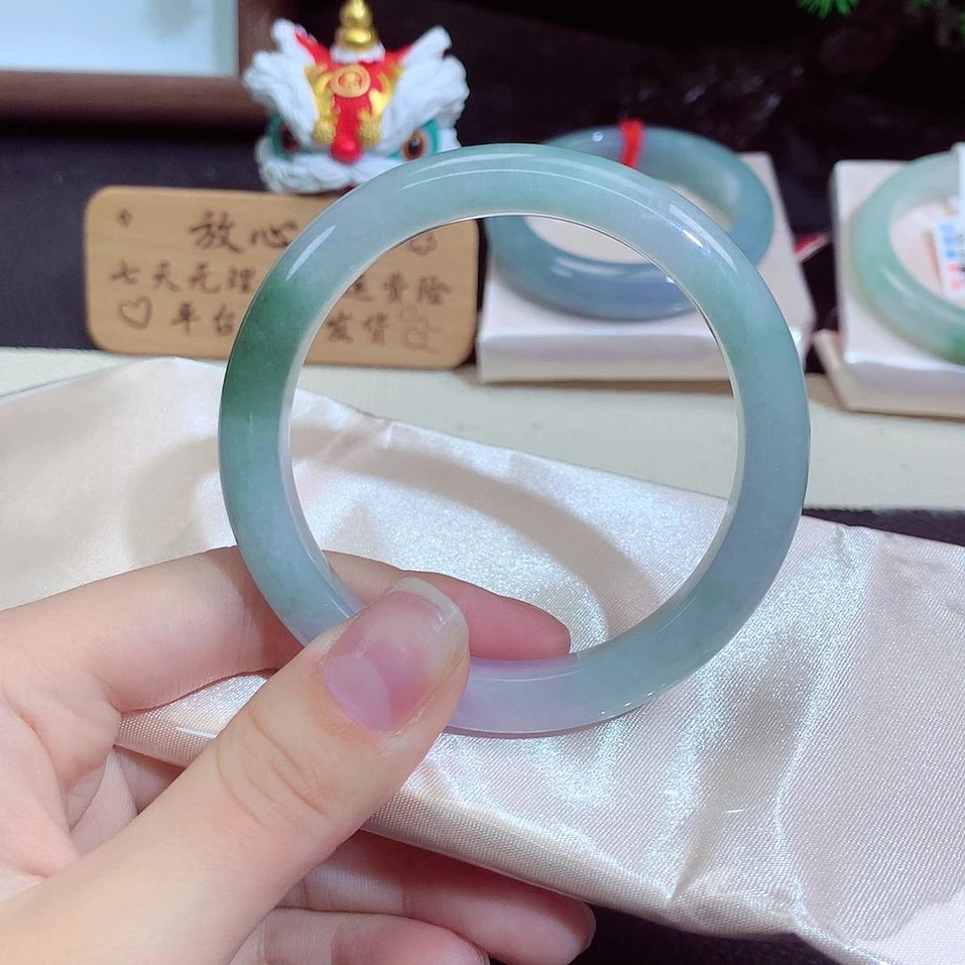 翡翠未镶嵌手镯280