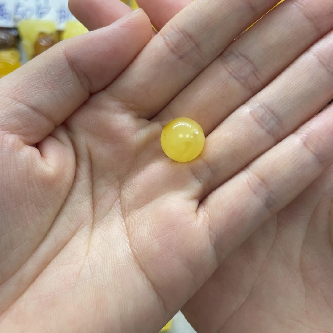 ****月琥珀未镶嵌裸石存