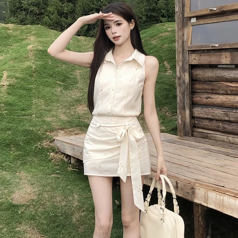 小个子时尚休闲套装女夏洋气减龄女人味无袖衬衫系带短裙子两件套