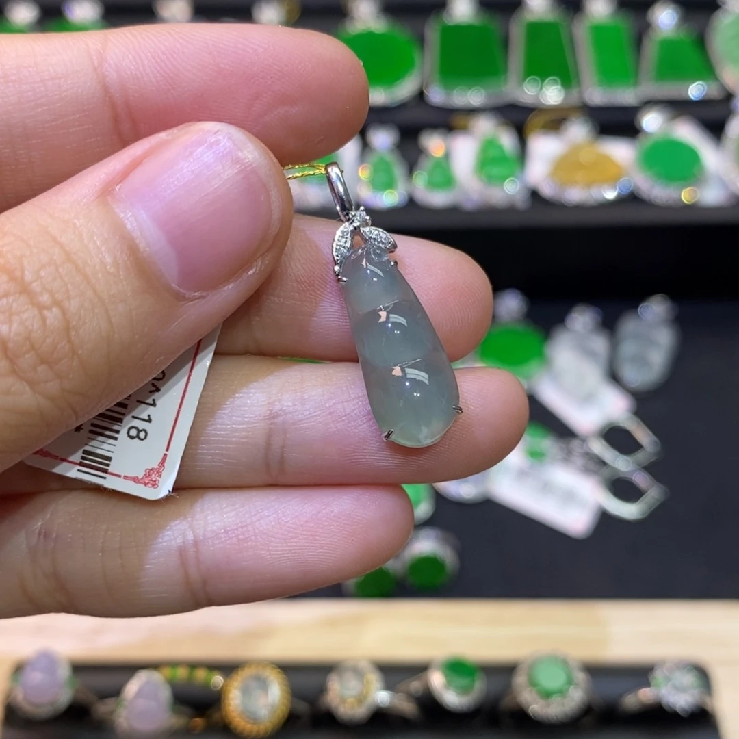 翡翠18K金镶嵌吊坠(不含链)