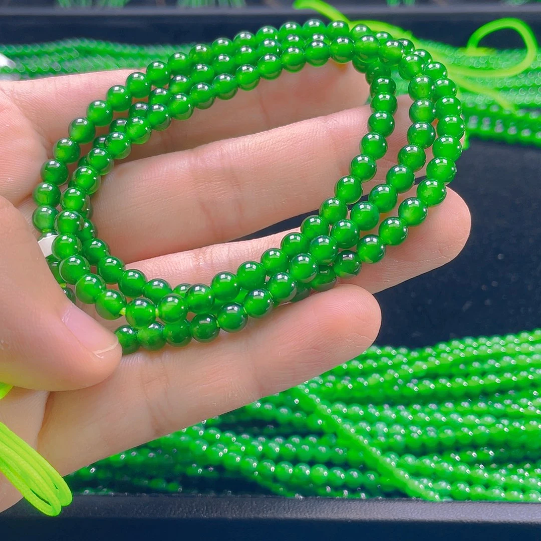 翡翠未镶嵌颈饰