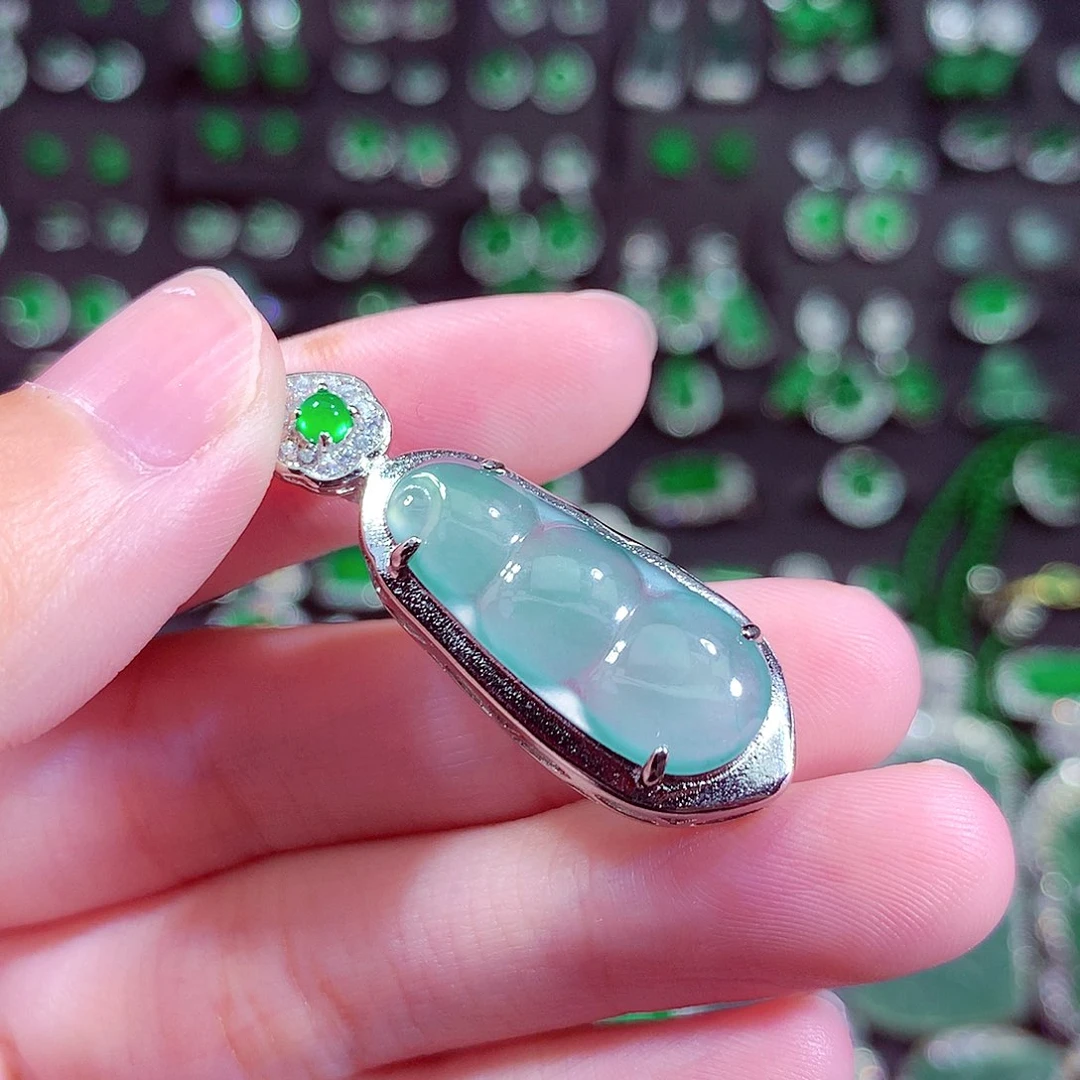 翡翠未镶嵌颈饰天然