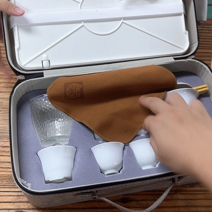 孤品茶具套装等。