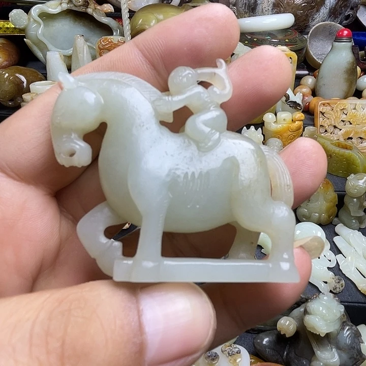 颈饰未镶嵌和田玉