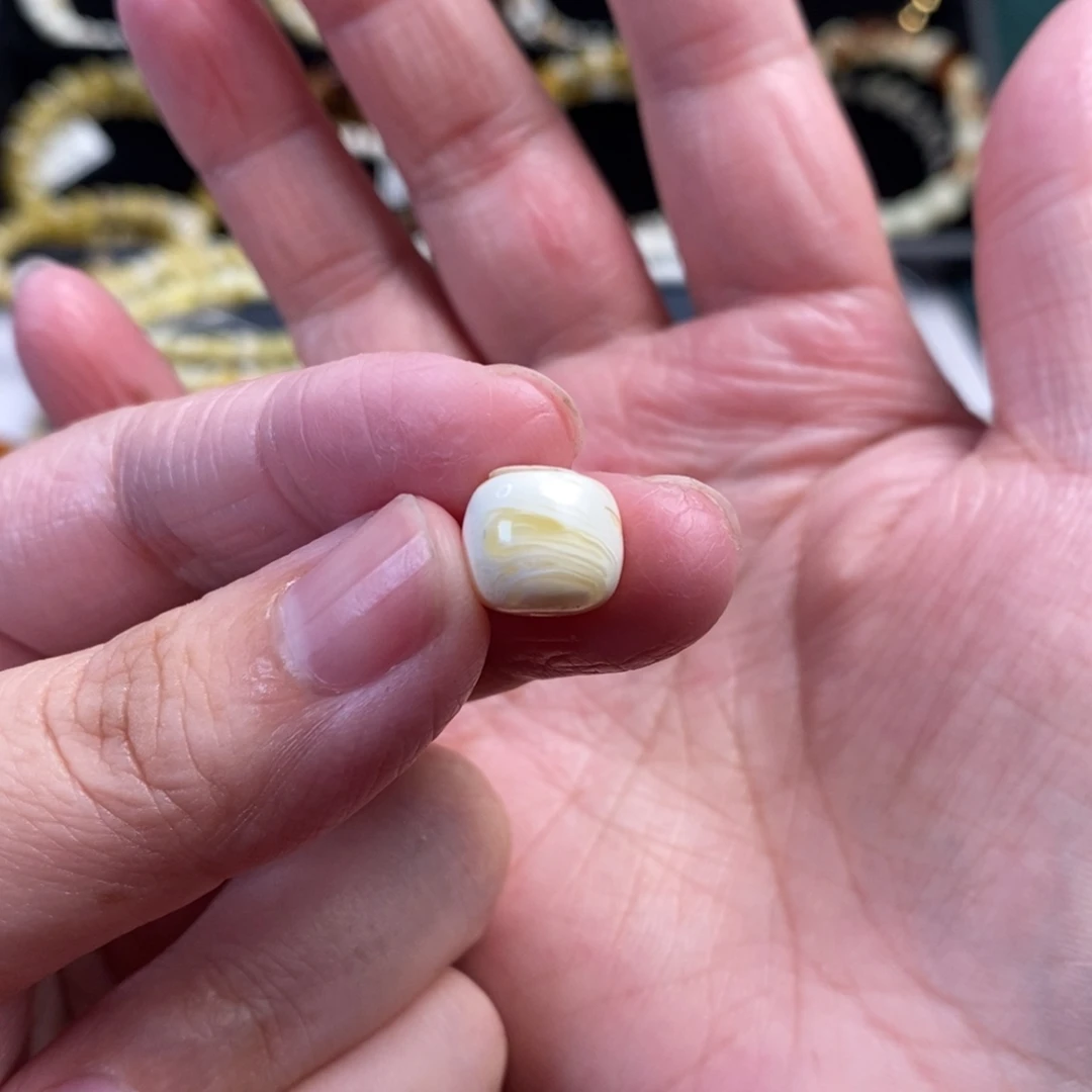 裸石蜜蜡未镶嵌瓷白拉丝纹老型单珠10.3