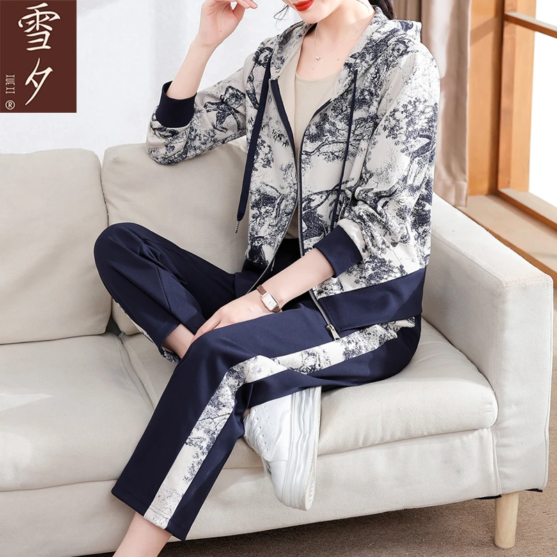 妈妈春装2025新款运动服套装中老年女装休闲外套洋气卫衣连帽上衣