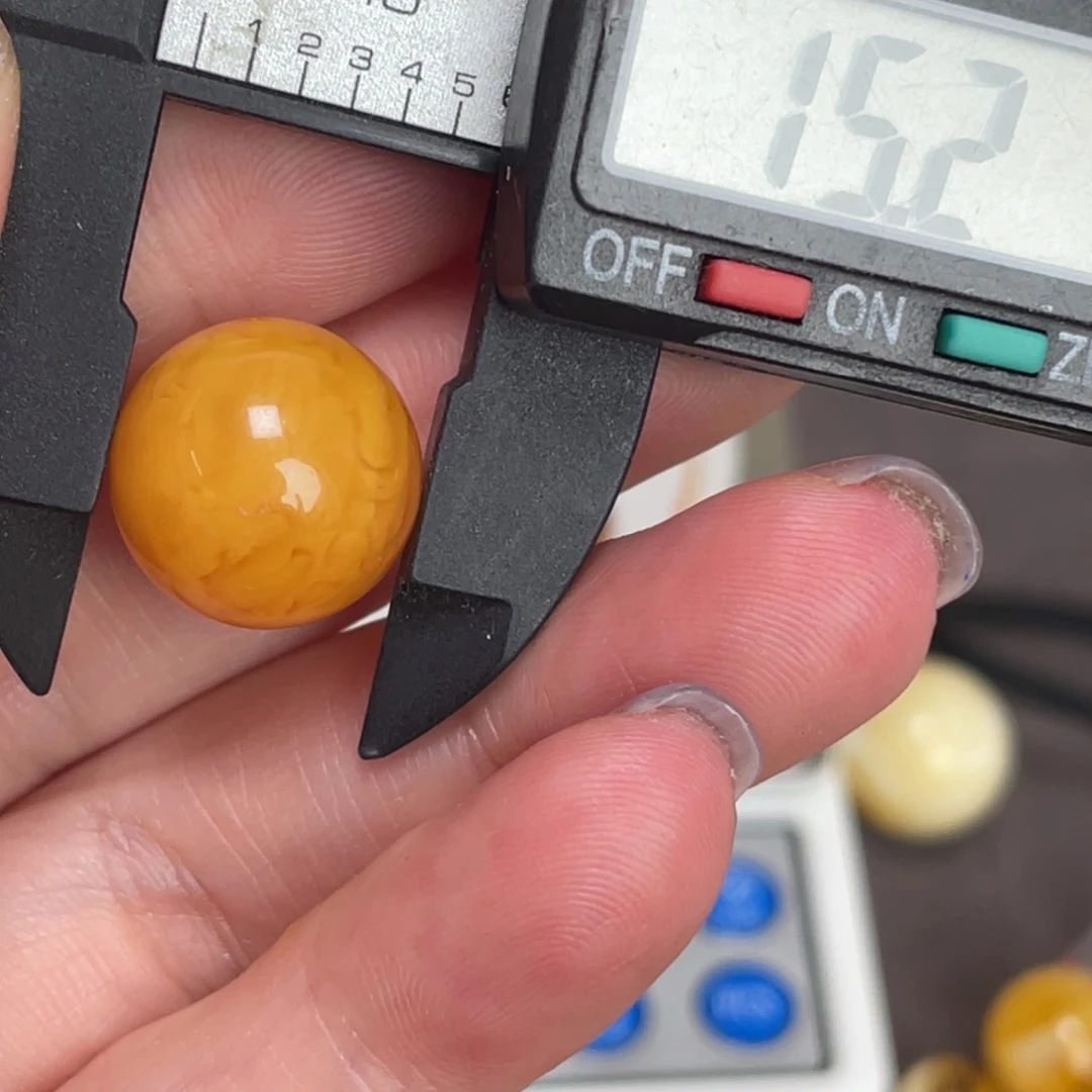 未镶嵌琥珀裸石蜜蜡126