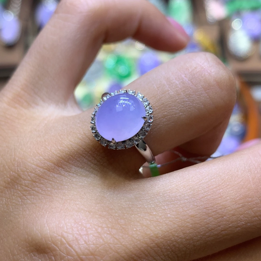 翡翠18K金镶嵌戒指