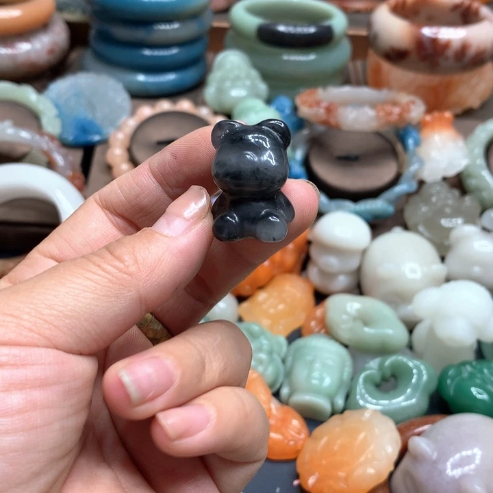 ****K石英岩玉合金颈饰