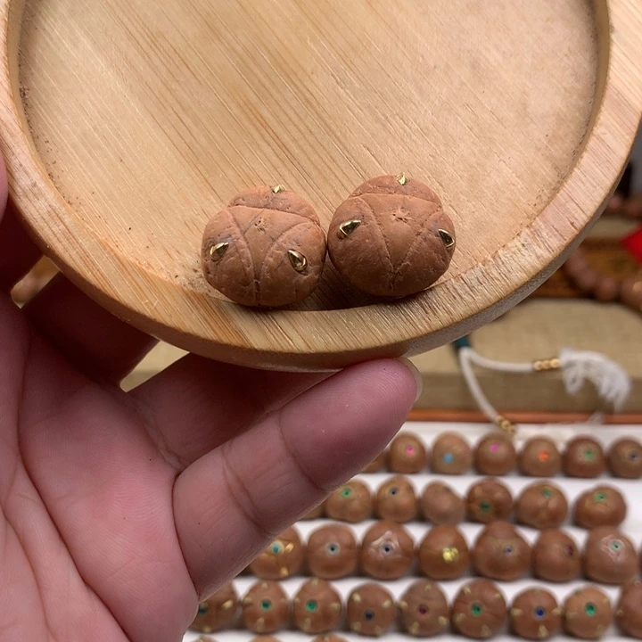 p***1凤眼菩提吊坠顶珠