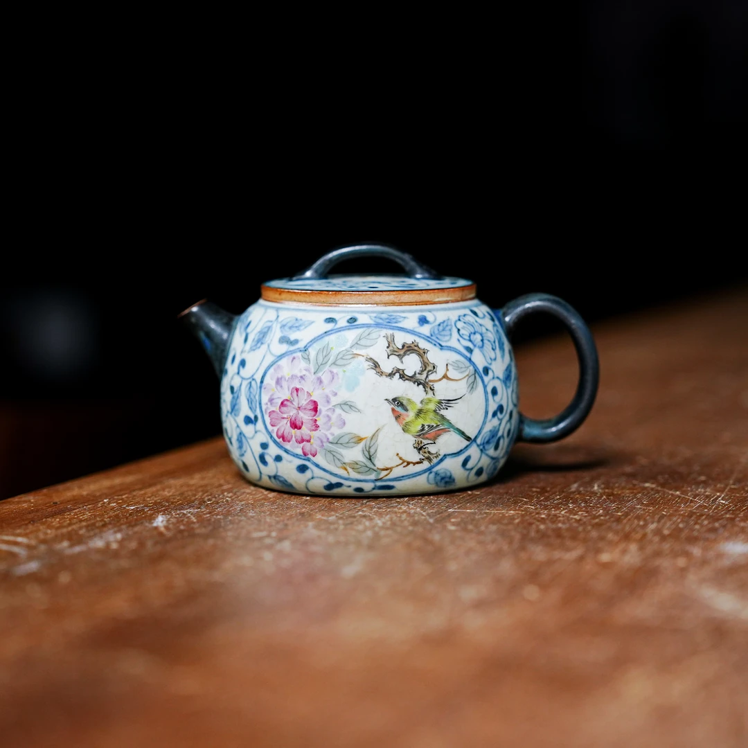 【朴云堂】缠枝开窗花鸟汉瓦壶