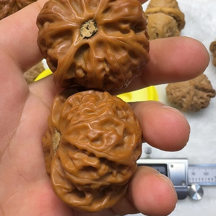 能***捂吊坠桃核老树宫灯文玩核桃