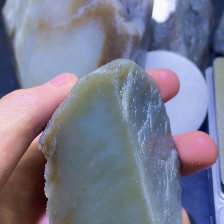 和田玉未镶嵌珠宝半成品