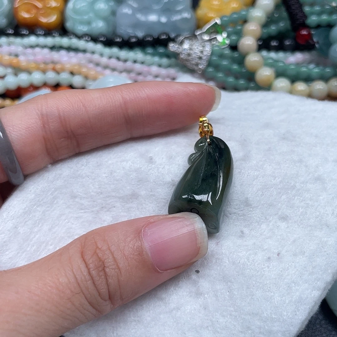 翡翠未镶嵌吊坠(不含链)