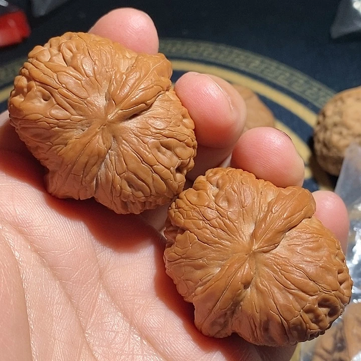 【闪购商品】文玩核桃吊坠平谷元宝