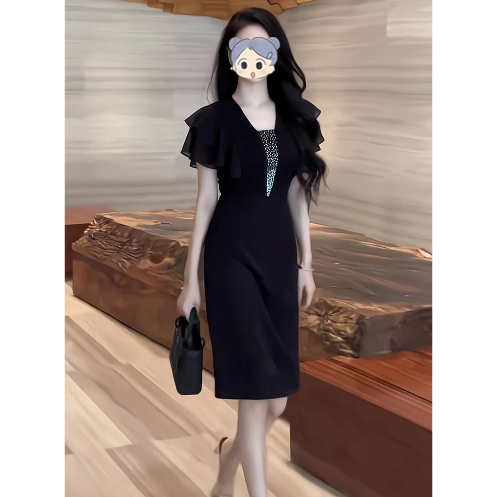 梨形身材高级感简约风黑色圆领连衣裙女夏季新款宽松显瘦短袖中裙