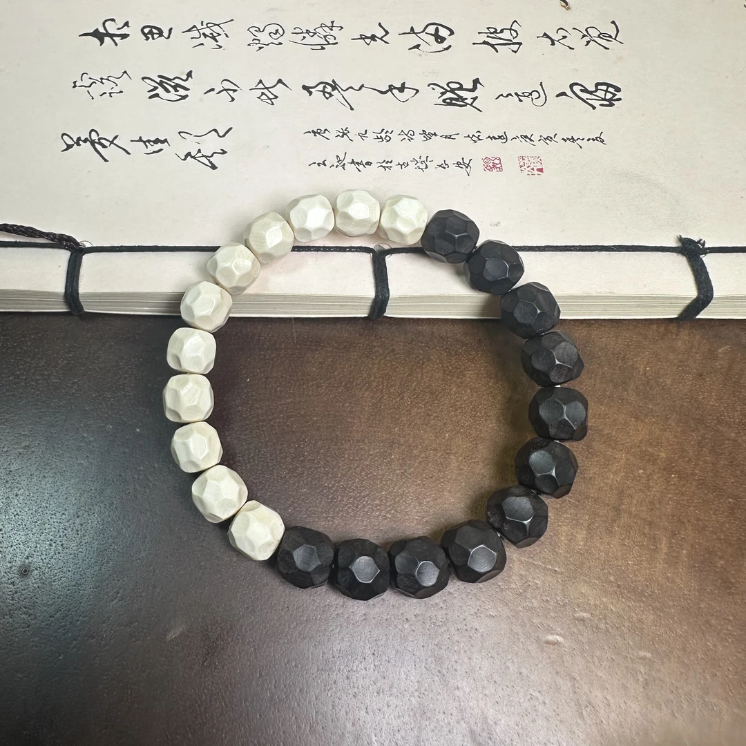 天然猛犸无相黑白双拼手串