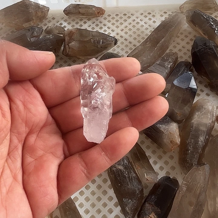 天然水晶原石未镶嵌水晶软**果