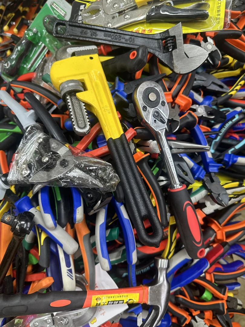 1235号五金工具商品杂款以直播间为准按斤称介意者勿拍