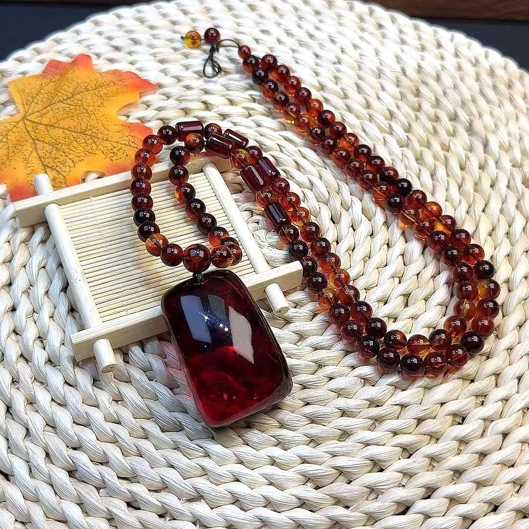 【寳贜】血药珀男女同款满血满药时尚精美无事牌（多样性发一件）