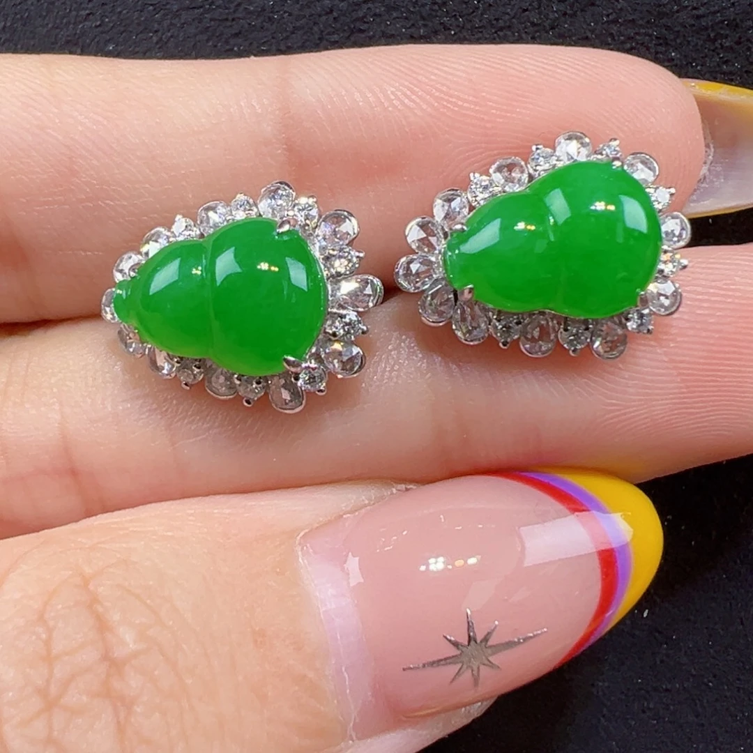 翡翠18K金镶嵌耳饰葫芦