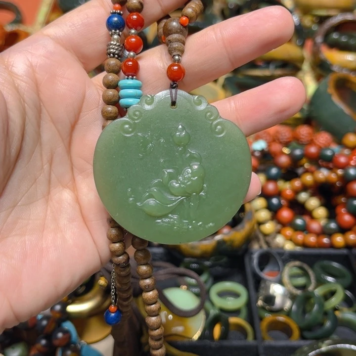 ∑***l岫岩河磨玉（透闪石质玉）未镶嵌手镯