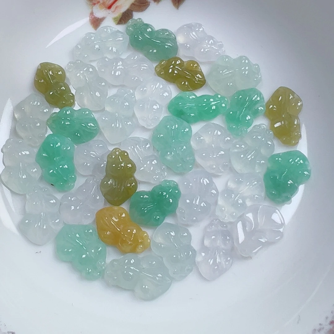 翡翠散珠全场缅甸A货翡翠提溜金鱼