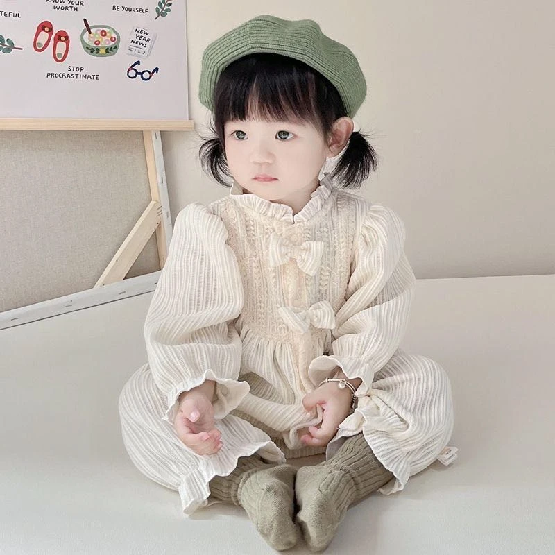 婴儿春秋双蝴蝶结连体衣女宝宝超萌甜美外出爬服