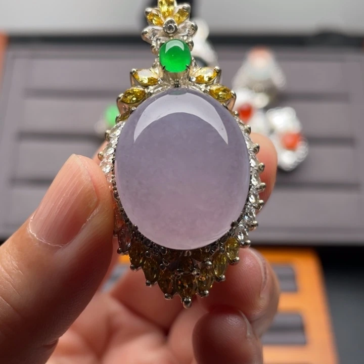 定制翡翠未镶嵌大粉蛋