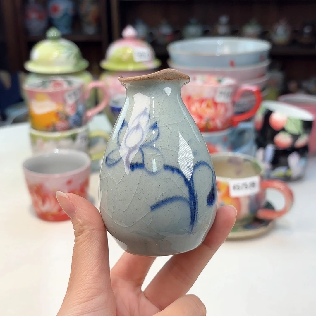 瓷片兔兔的小可爱