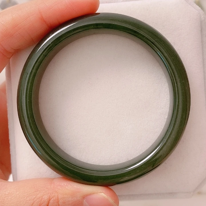 和田玉未镶嵌手镯圈口54