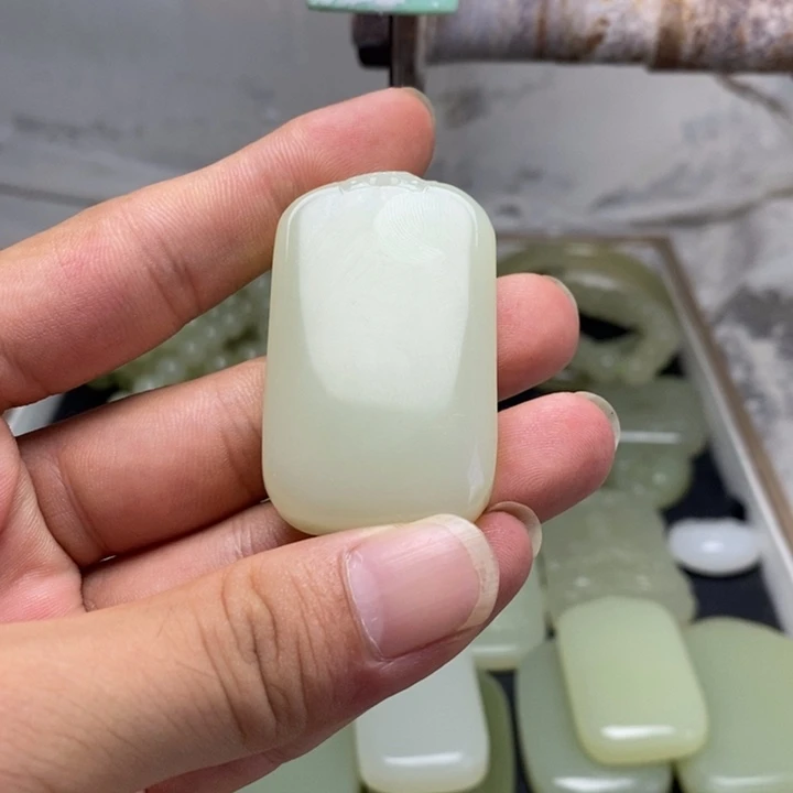 汻****忆青海各尔木时尚无事牌