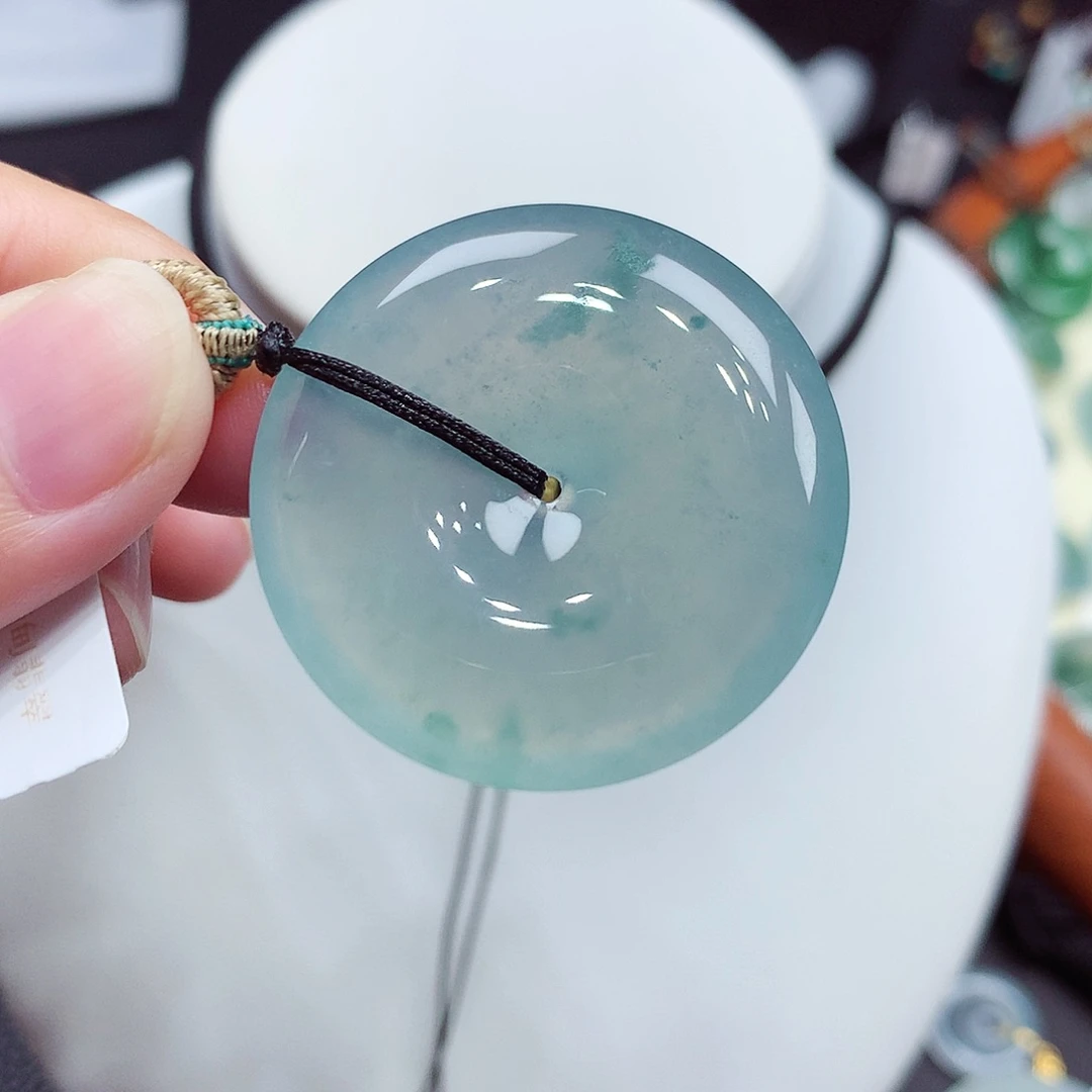 翡翠未镶嵌颈饰编号50，33.6/6