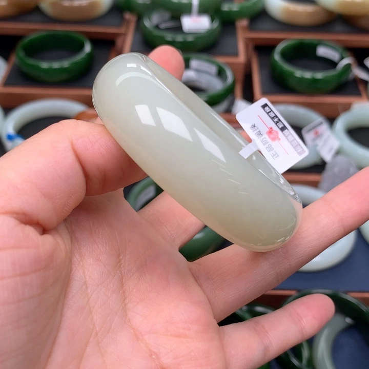 和田玉手镯5455圈口未镶嵌