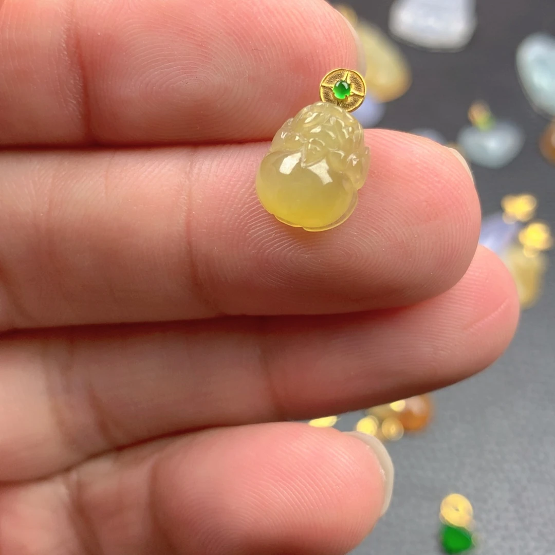 【闪购商品】颈饰18K金镶嵌翡翠翡翠
