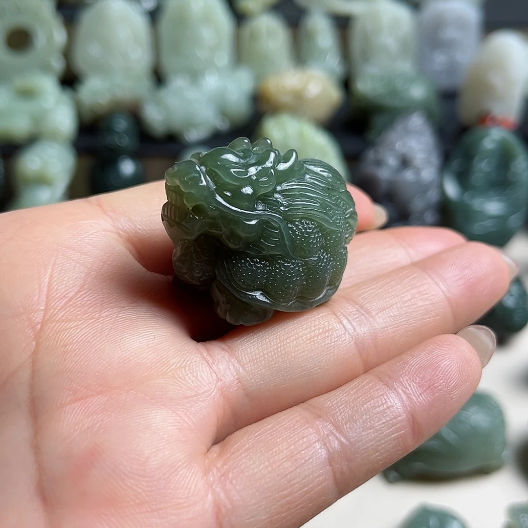 未镶嵌和田玉把件
