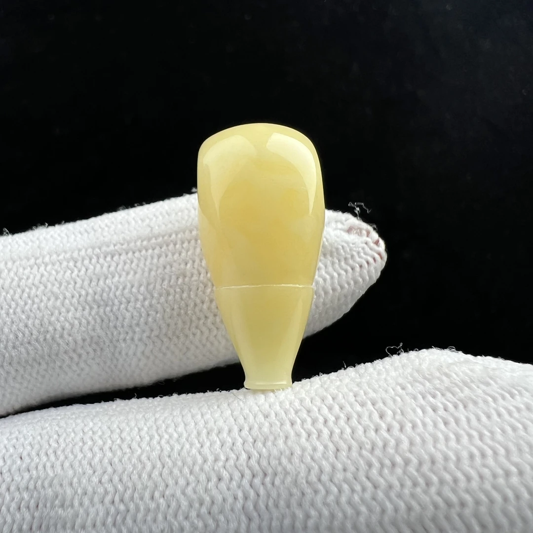 Z1877天然蜜蜡 原矿三通尺寸：11.7*24.6mm