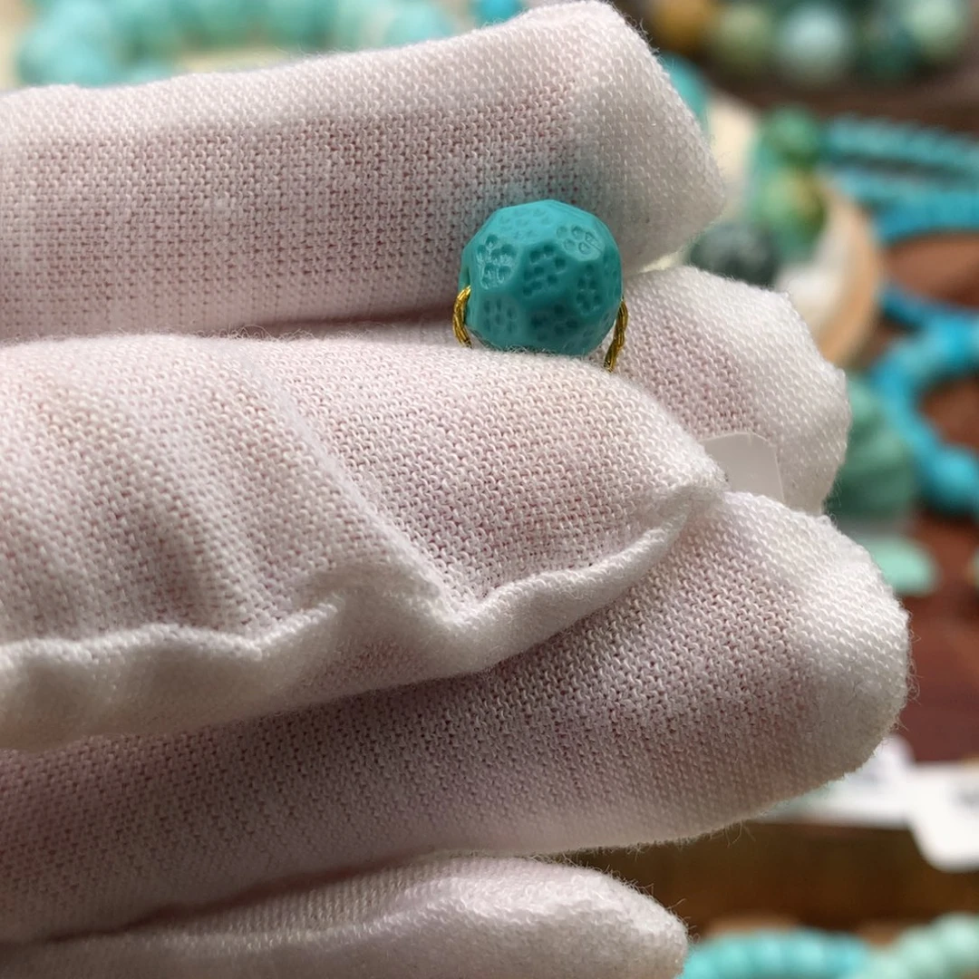 绿松石未镶嵌珠宝奇石高瓷玉化绿无相珠9.4mm