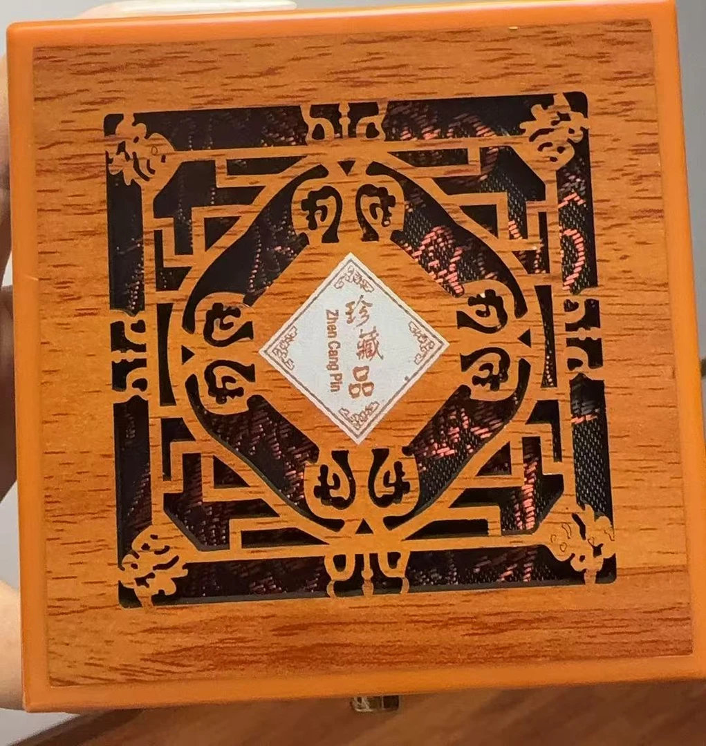 白狮子     盒子