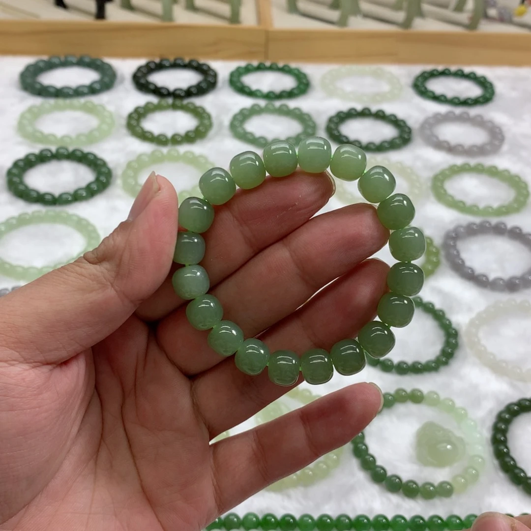 未镶嵌手串和田玉（晴绿9.8）